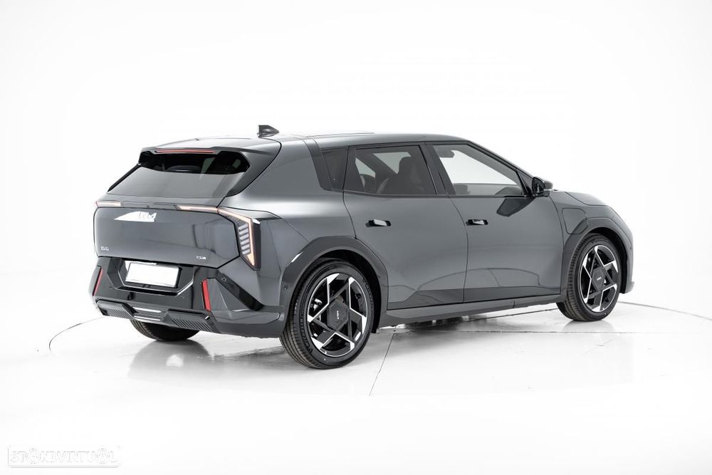 Kia EV4 81.4 kWh GT-Line - 4