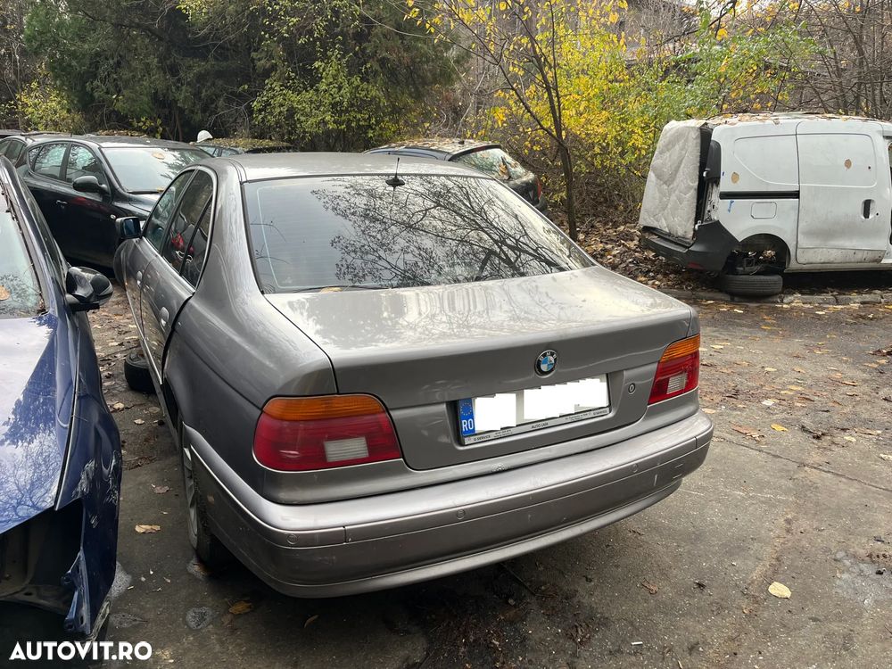 Dezmembrez Bmw Seria 5 E39 facelift 525D 163cp gri 2002 - 4