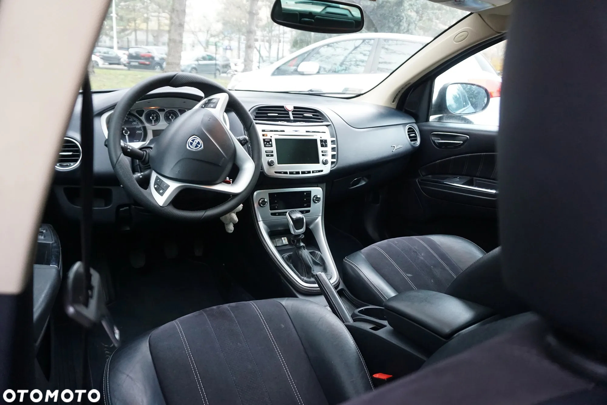 Lancia Delta 2.0 MJ Platino - 17