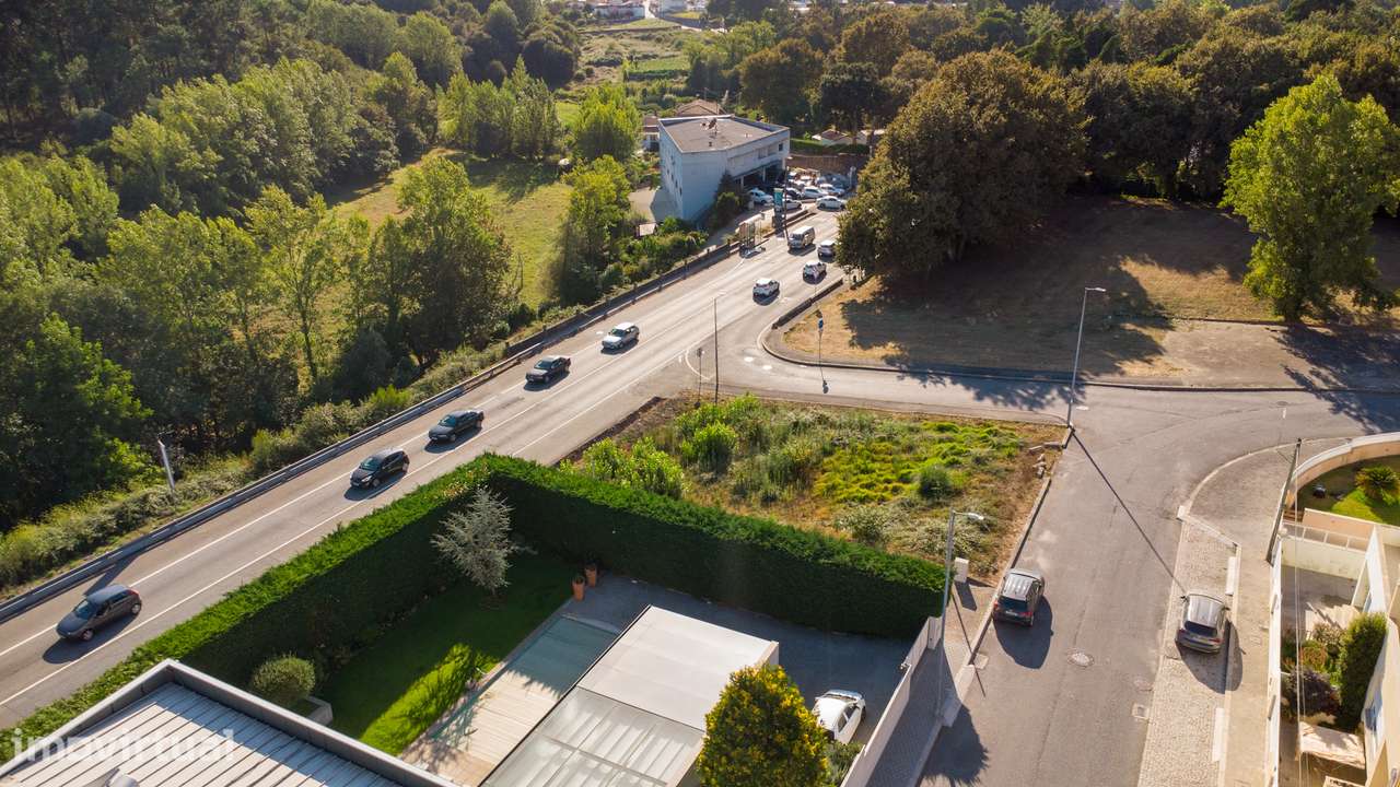 Lote urbano de 208m² com projeto de arquitetura e especialidades. - Grande imagem: 5/10