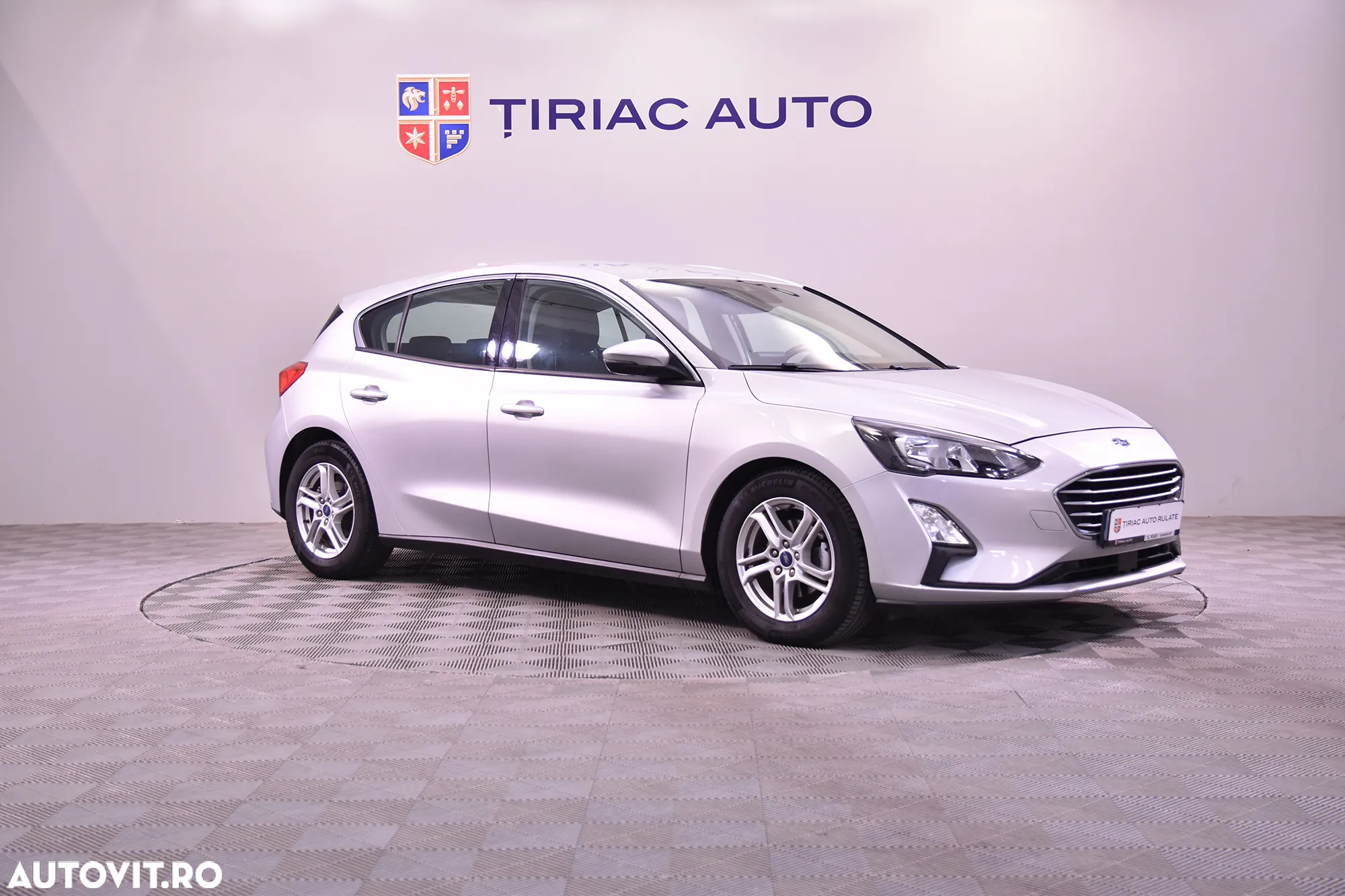 Ford Focus - 7