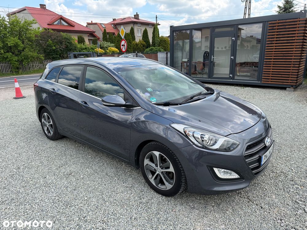 Hyundai i30 blue 1.6 GDI Trend - 18