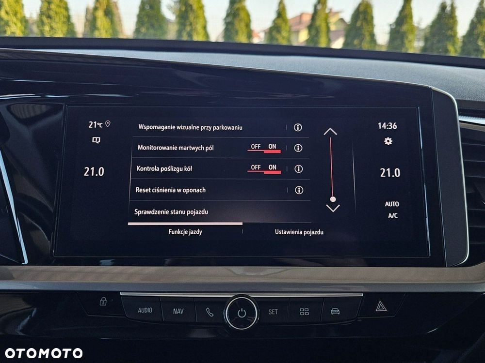 Opel Grandland 1.5 D Automatik Elegance - 24