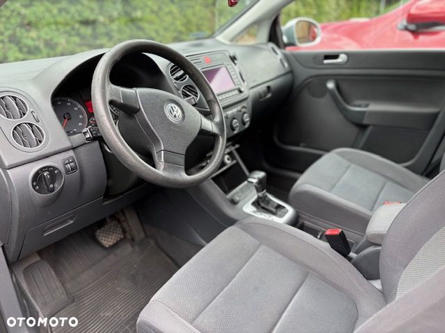 Volkswagen Golf Plus - 11
