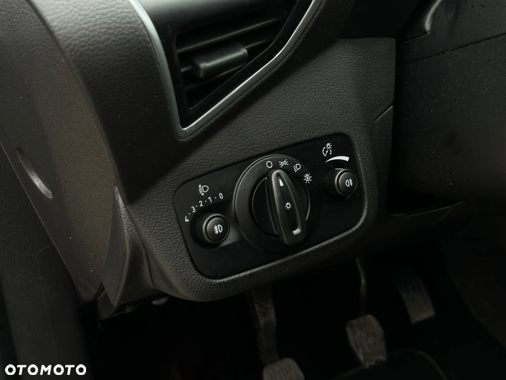 Ford Kuga 1.6 EcoBoost 2x4 Titanium - 15