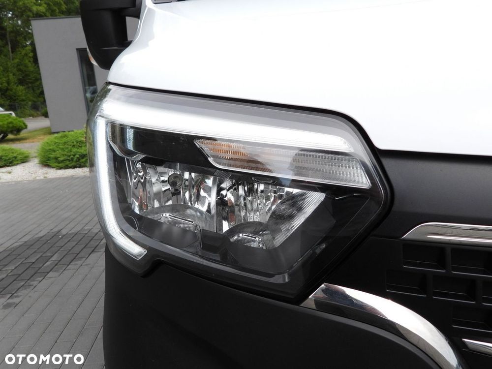 Renault MASTER FURGON BRYGADÓWKA 7 MIEJSC LEDY KLIMATYZACJA  135KM - 22