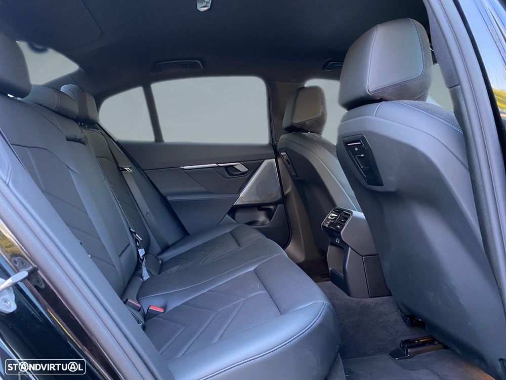 BMW 530 e Pack Desportivo M - 23