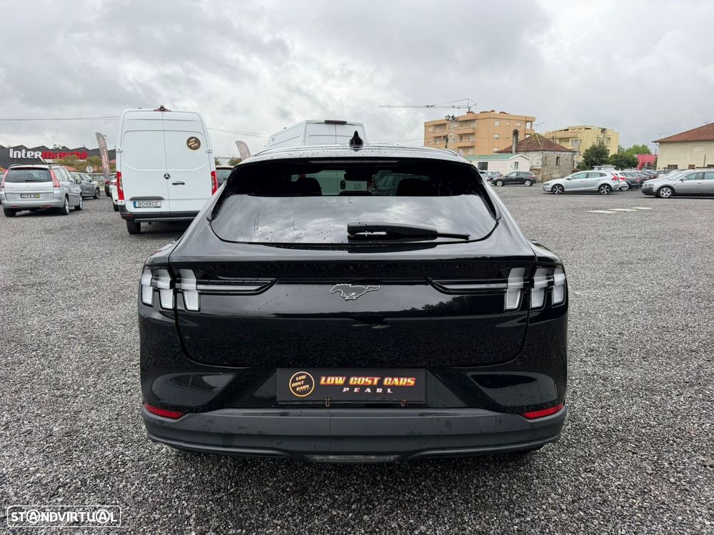 Ford Mustang Mach-E Standard - 10