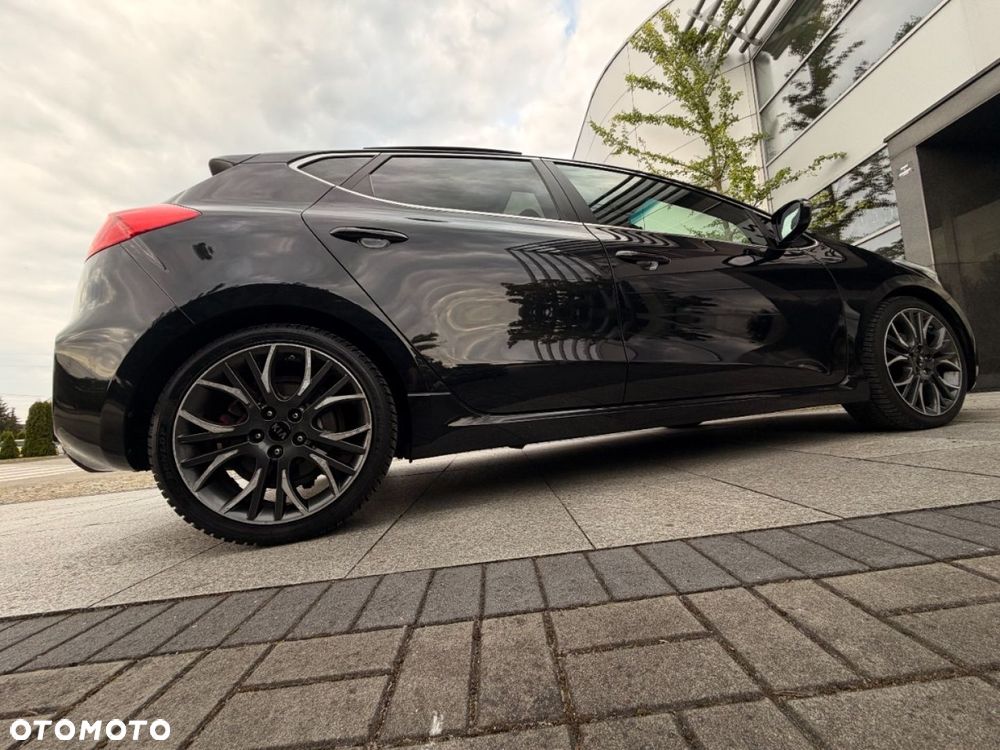 Kia Ceed - 11