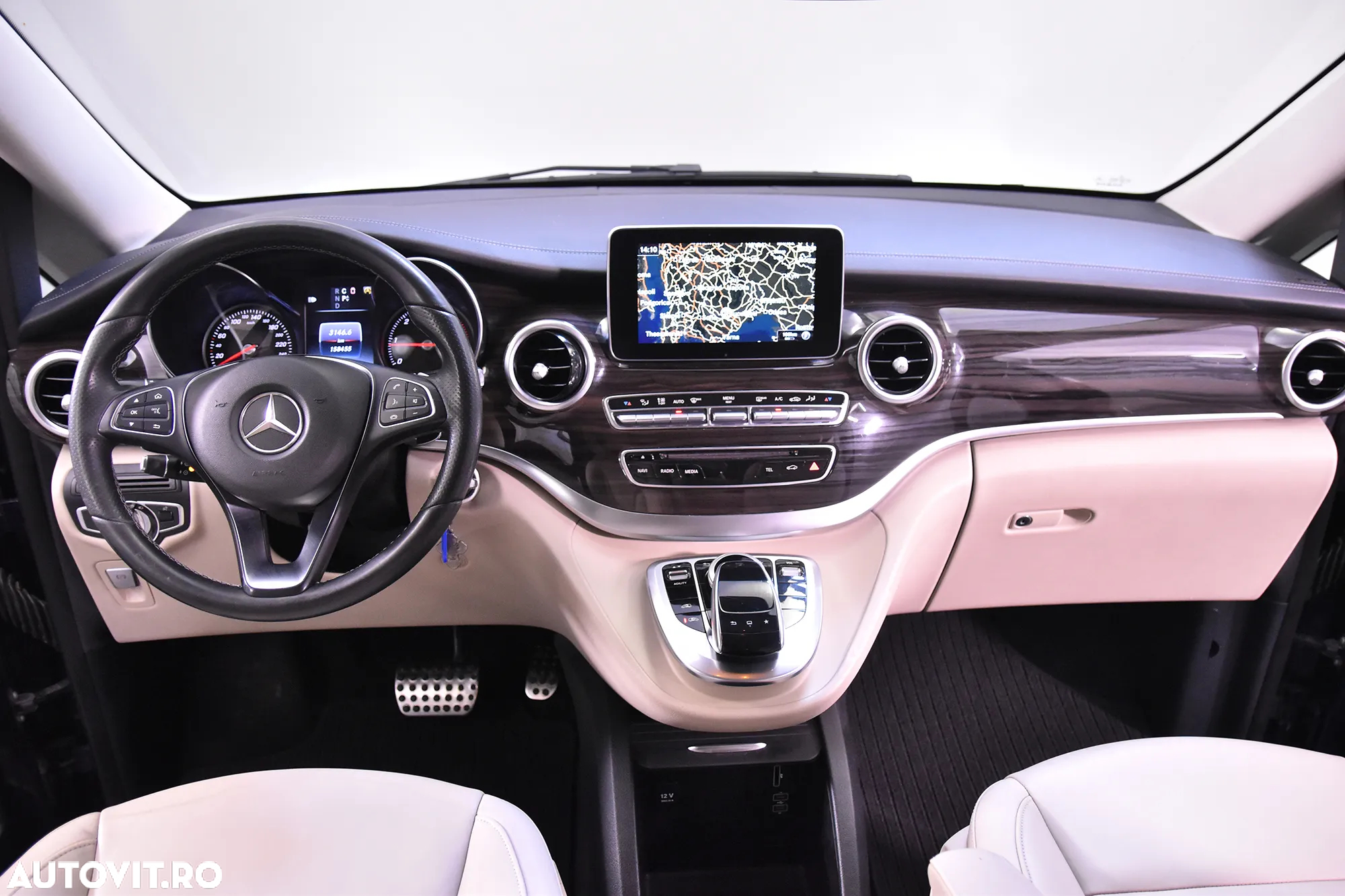 Mercedes-Benz V - 9