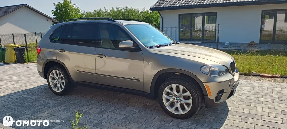 BMW X5 xDrive35i Edition Exclusive - 7