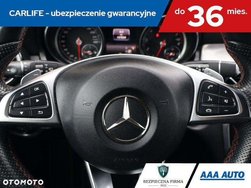 Mercedes-Benz GLA - 19