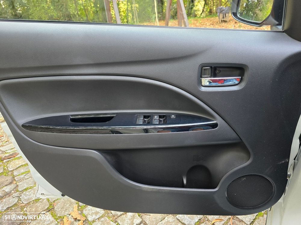 Mitsubishi Space Star 1.2 Intense - 21