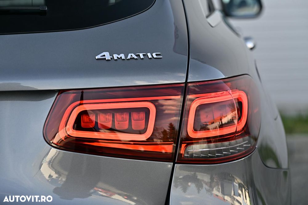 Mercedes-Benz GLC ver-220-d-4matic-9g--tronic-amg-line-advanced - 10