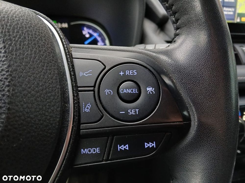 Toyota RAV4 2.5 Hybrid Black Edition by JBL 4x4 - 32