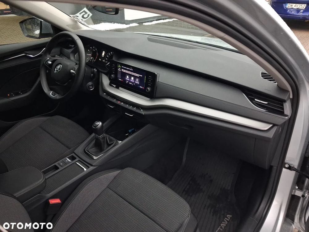 Skoda Octavia 1.5 TSI ACT Ambition - 24