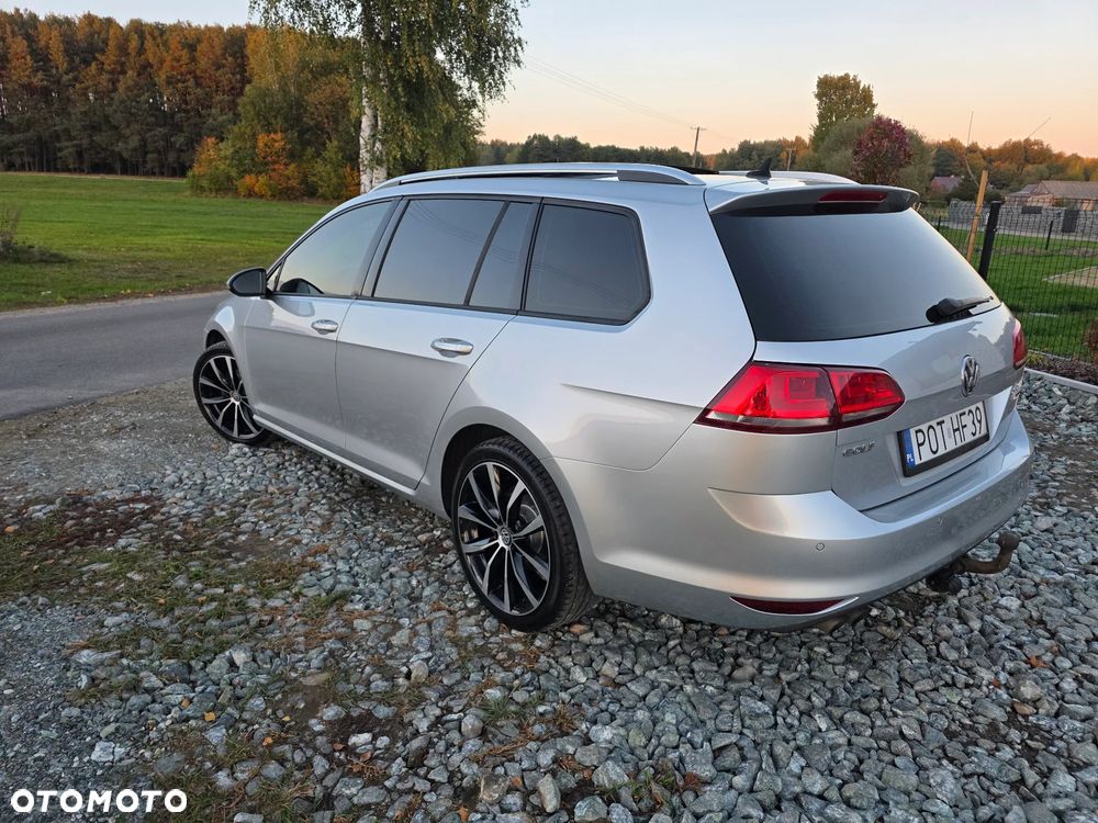 Volkswagen Golf - 5