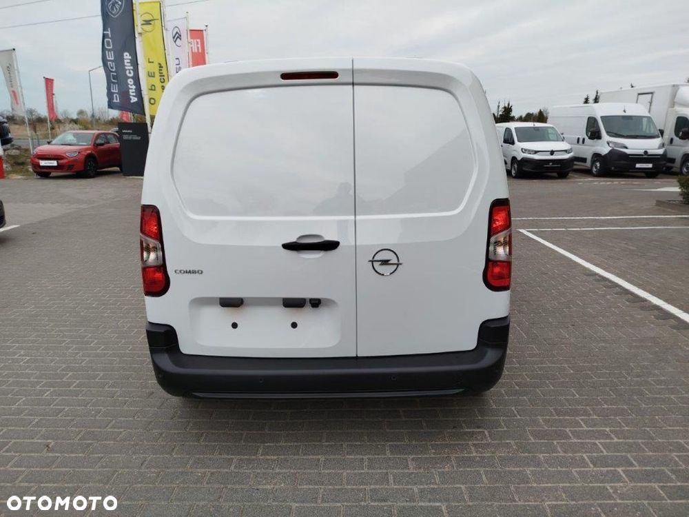 Opel COMBO - 8