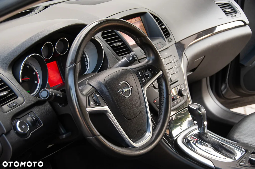 Opel Insignia 2.0 CDTI automatik Cosmo - 32
