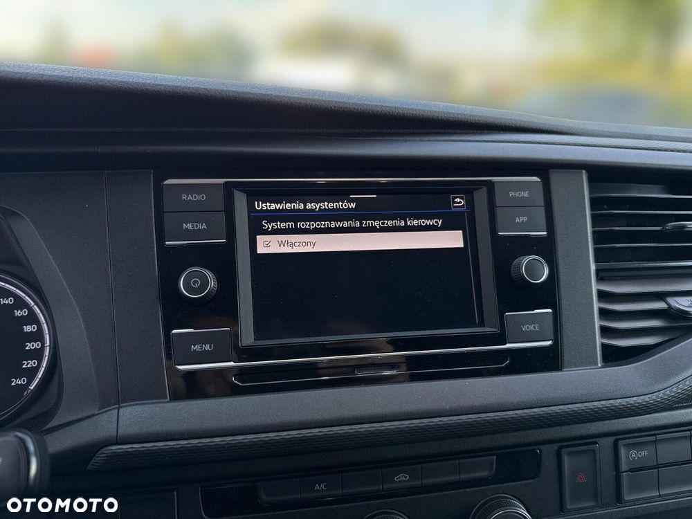 Volkswagen Transporter Trendline - 18