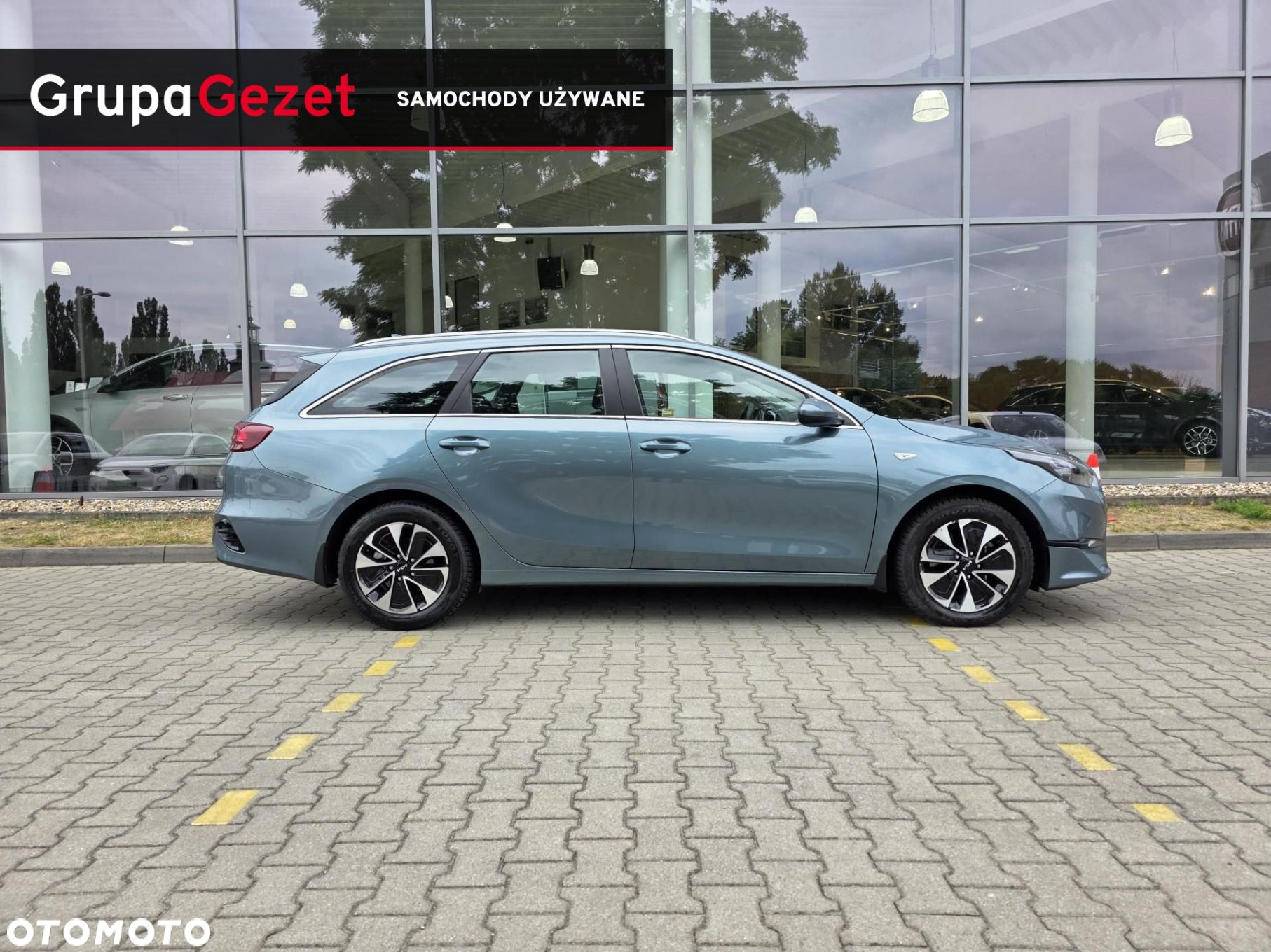 Kia Ceed - 8