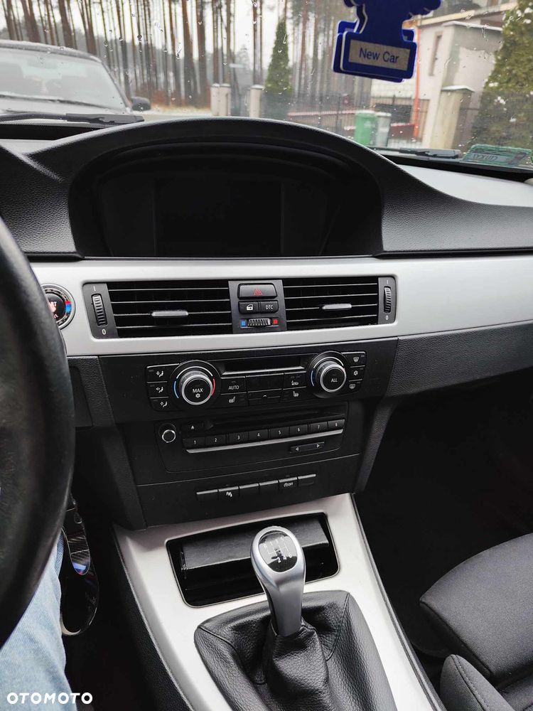 BMW Seria 3 320i - 18