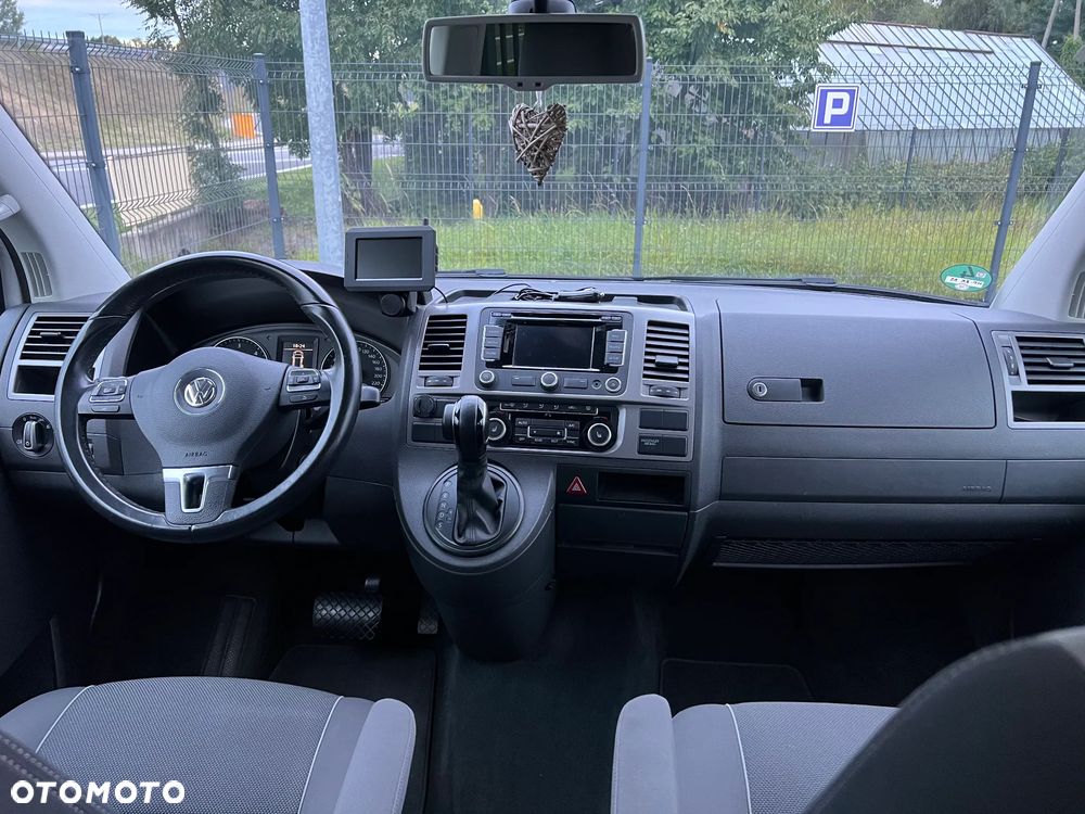 Volkswagen Multivan - 9