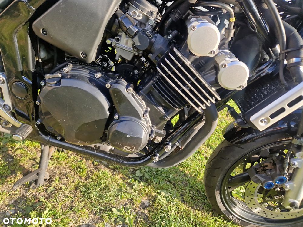Yamaha FZS - 15