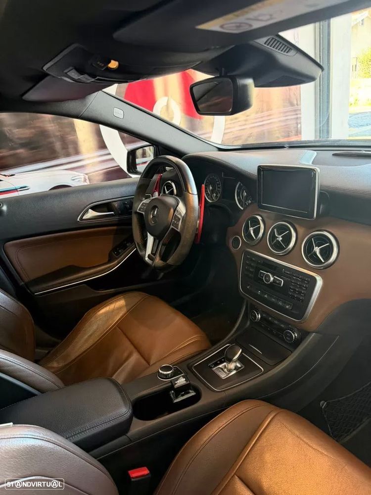 Mercedes-Benz A 45 AMG 4Matic Speedshift 7G-DCT - 10