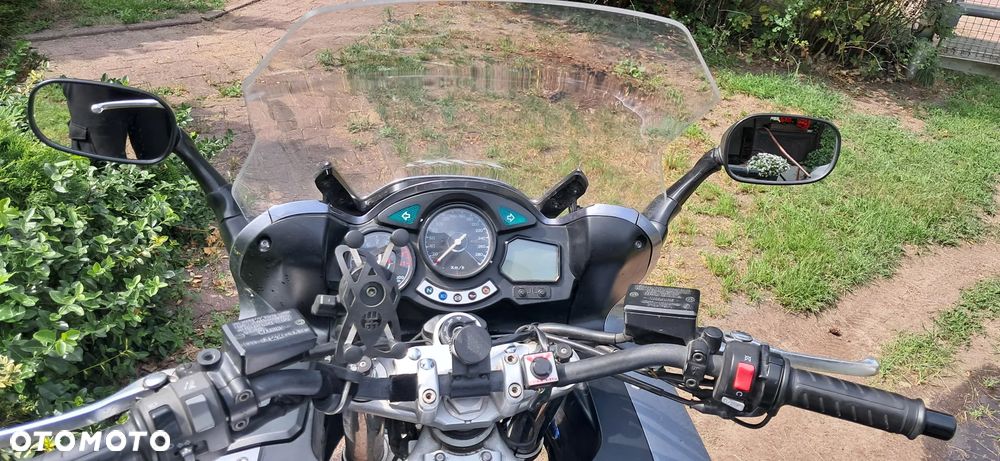 Yamaha FJR - 8