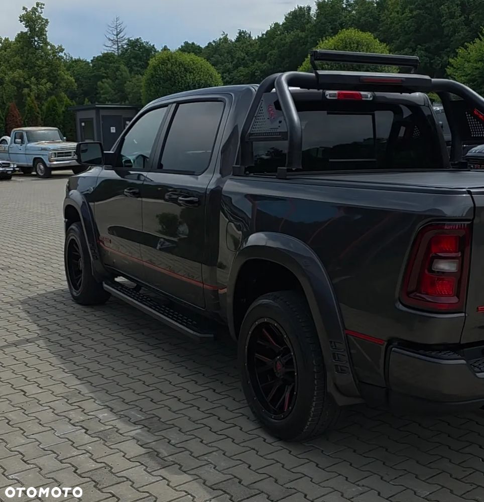 Dodge RAM - 7
