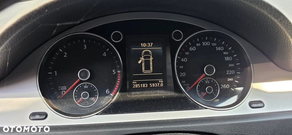 Volkswagen Passat 2.0 TDI Comfortline - 27