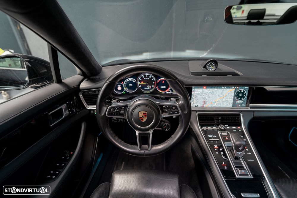 Porsche Panamera Sport Turismo Turbo S E-Hybrid - 14