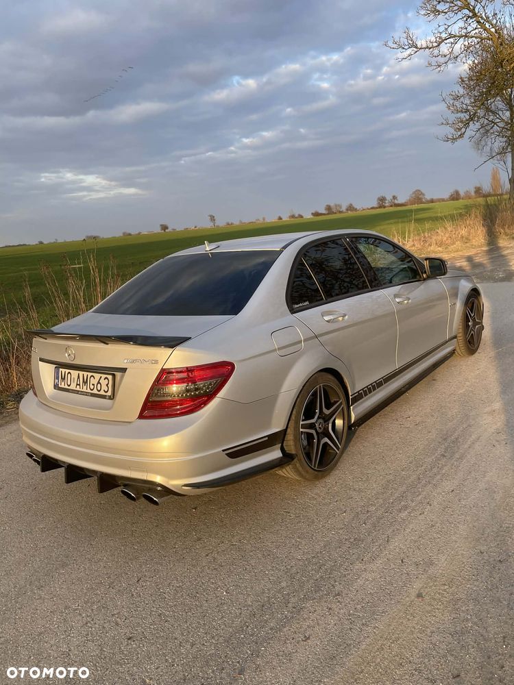 Mercedes-Benz Klasa C 63 AMG 7G-TRONIC - 4