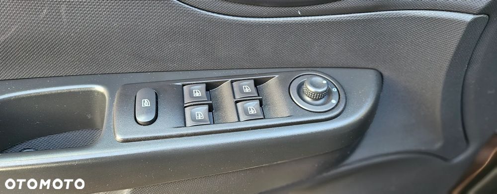 Renault Captur - 29