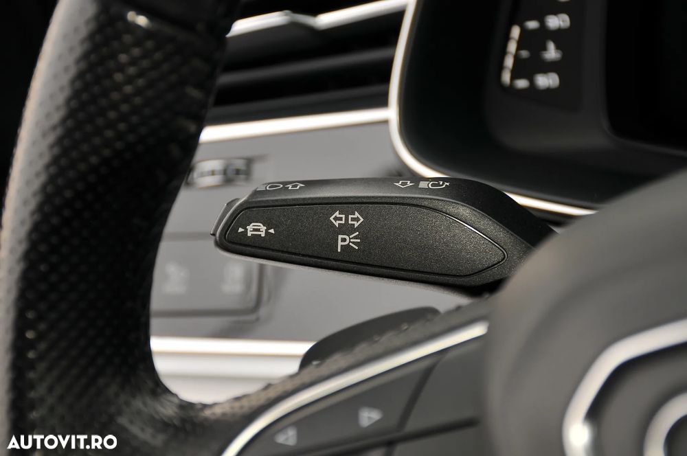 Audi Q8 50 TDI quattro Tiptronic - 32