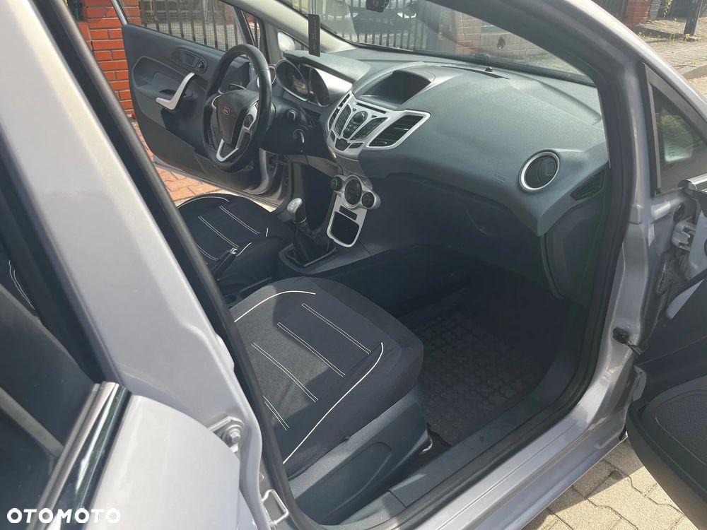 Ford Fiesta 1.4 TDCi Platinium X - 10