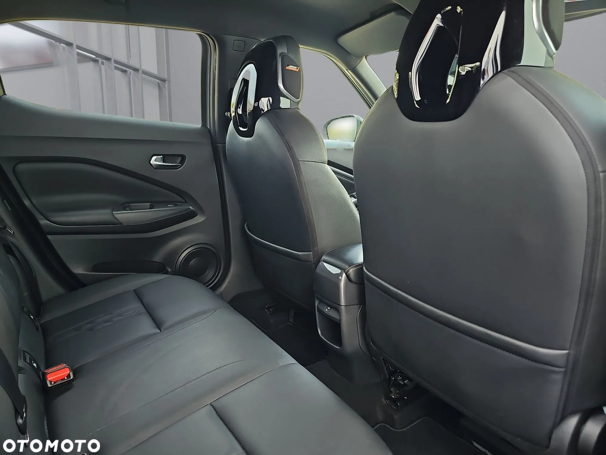 Nissan Juke 1.6 Hybrid Tekna AMT - 38