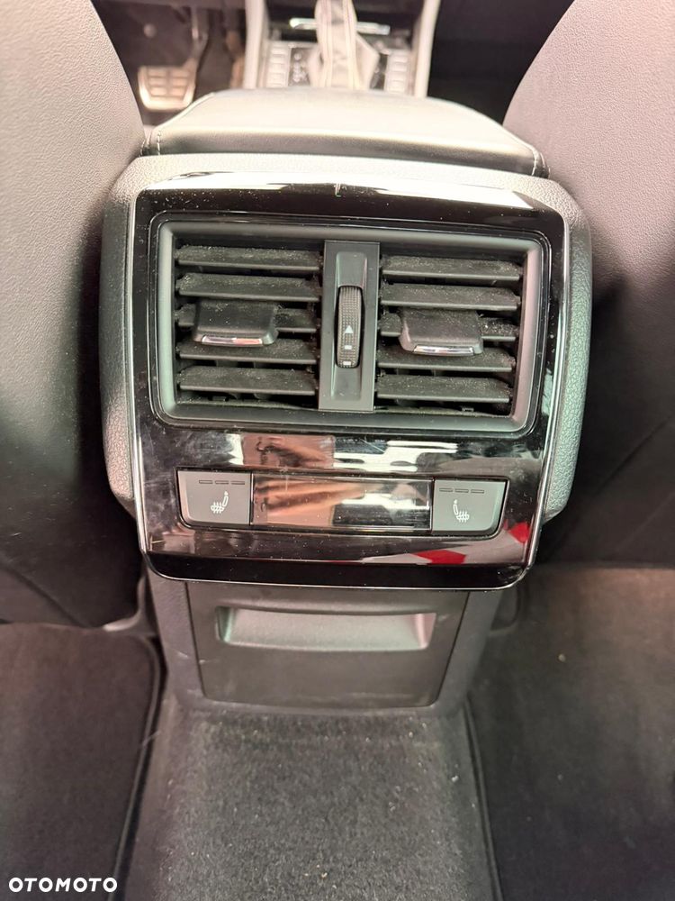 Skoda Superb 2.0 TDI SCR 4x4 Sportline DSG - 20