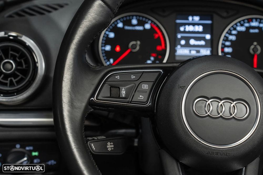 Audi A3 Sportback 35 TFSI S line - 11