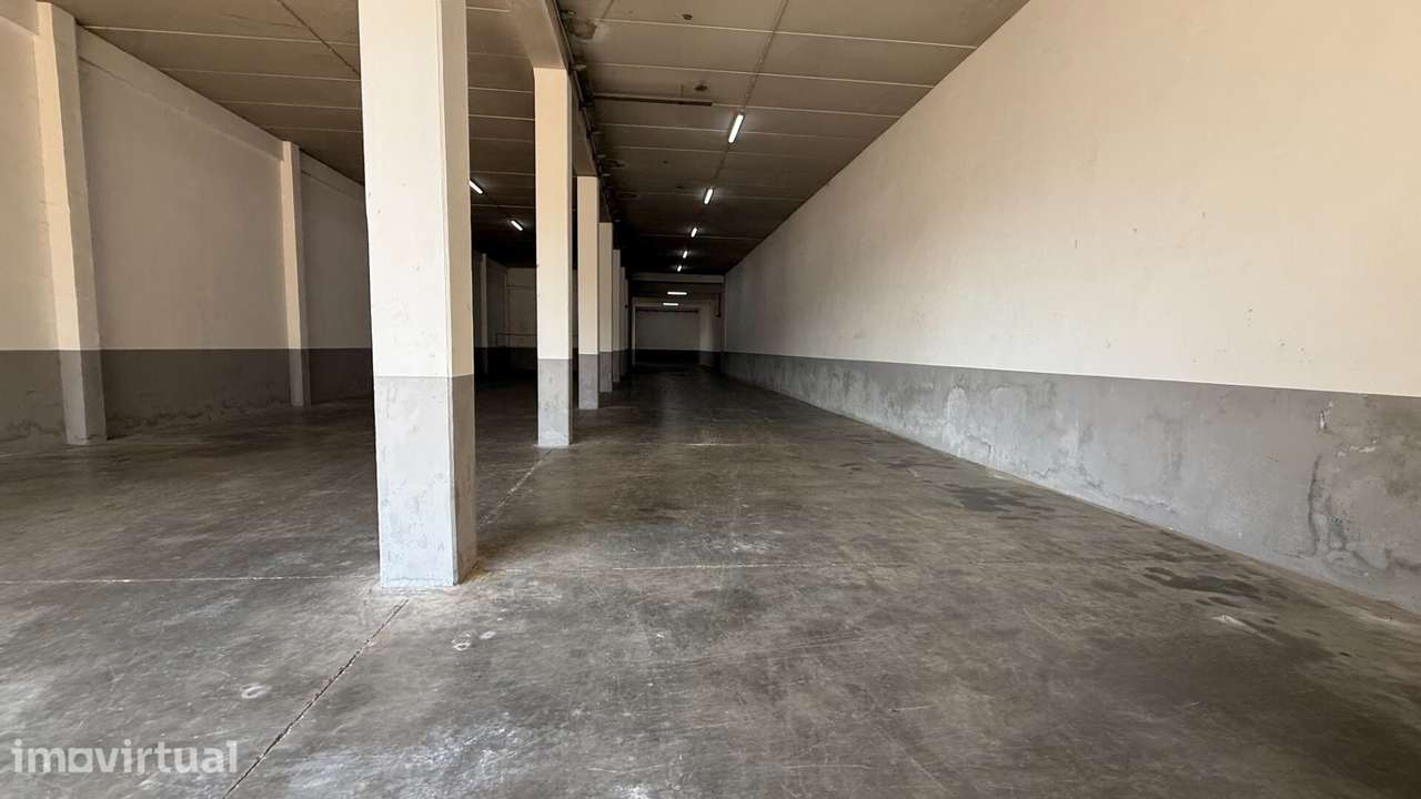 Armazém para Arrendamento – Nespereira, Guimarães - Grande imagem: 4/23