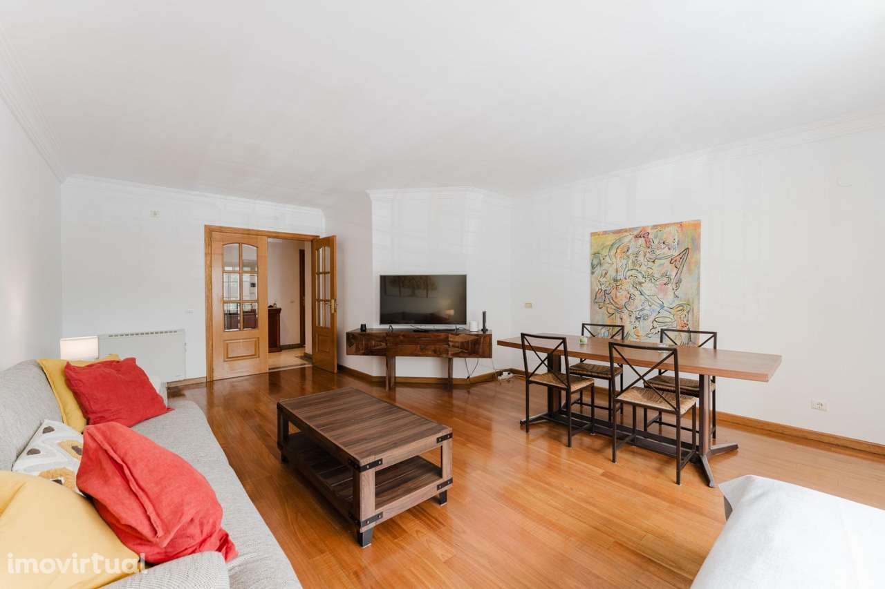 Apartamento T3 em zona residencial central de Cascais |  CUF Cascais - Grande imagem: 3/27