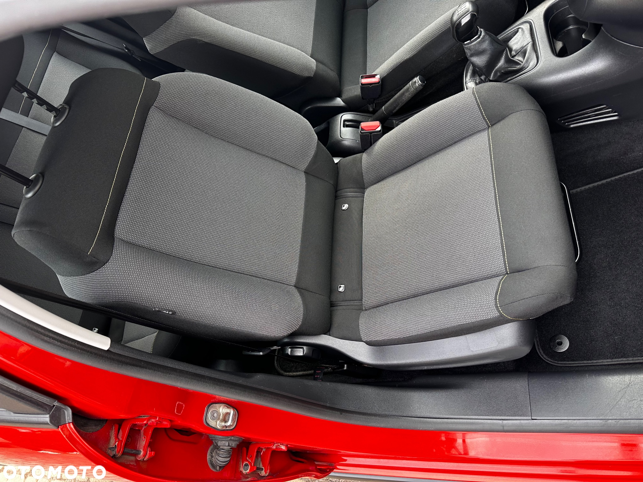 Citroën C3 1.2 PureTech Exclusive - 32