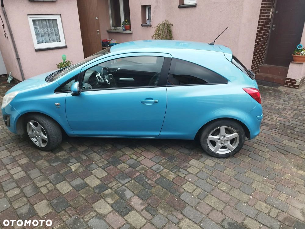 Opel Corsa - 4