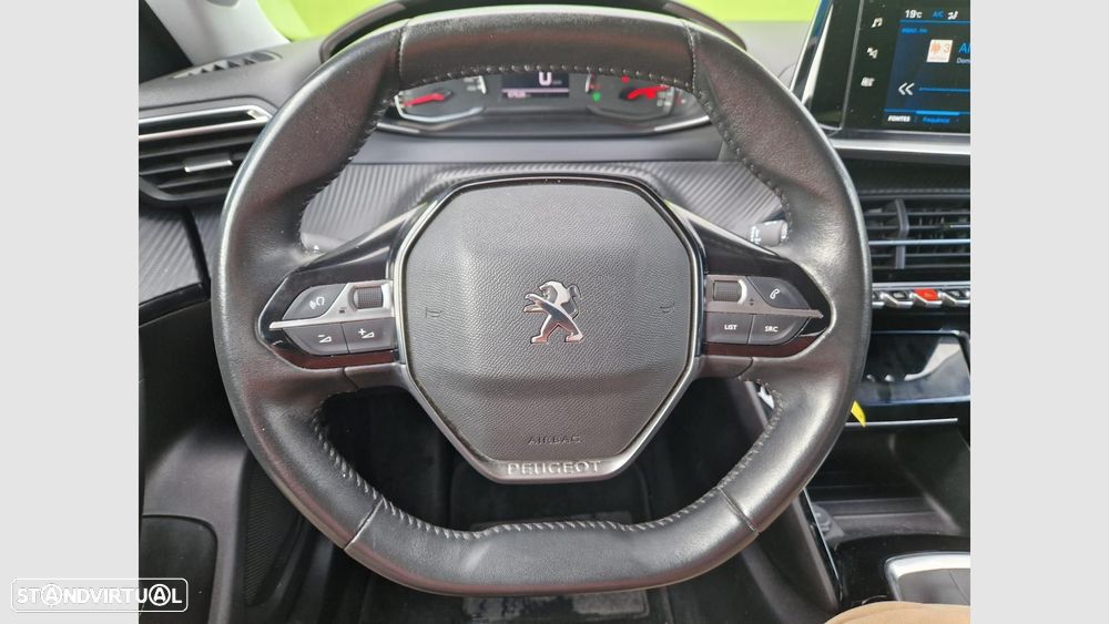 Peugeot 2008 1.2 PureTech Allure - 14