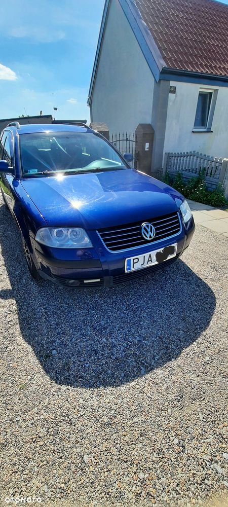 Volkswagen Passat - 1