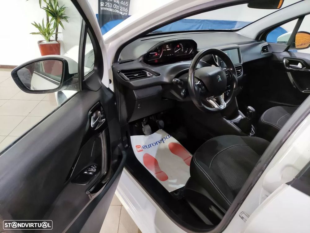 Peugeot 208 1.2 PureTech Active - 10
