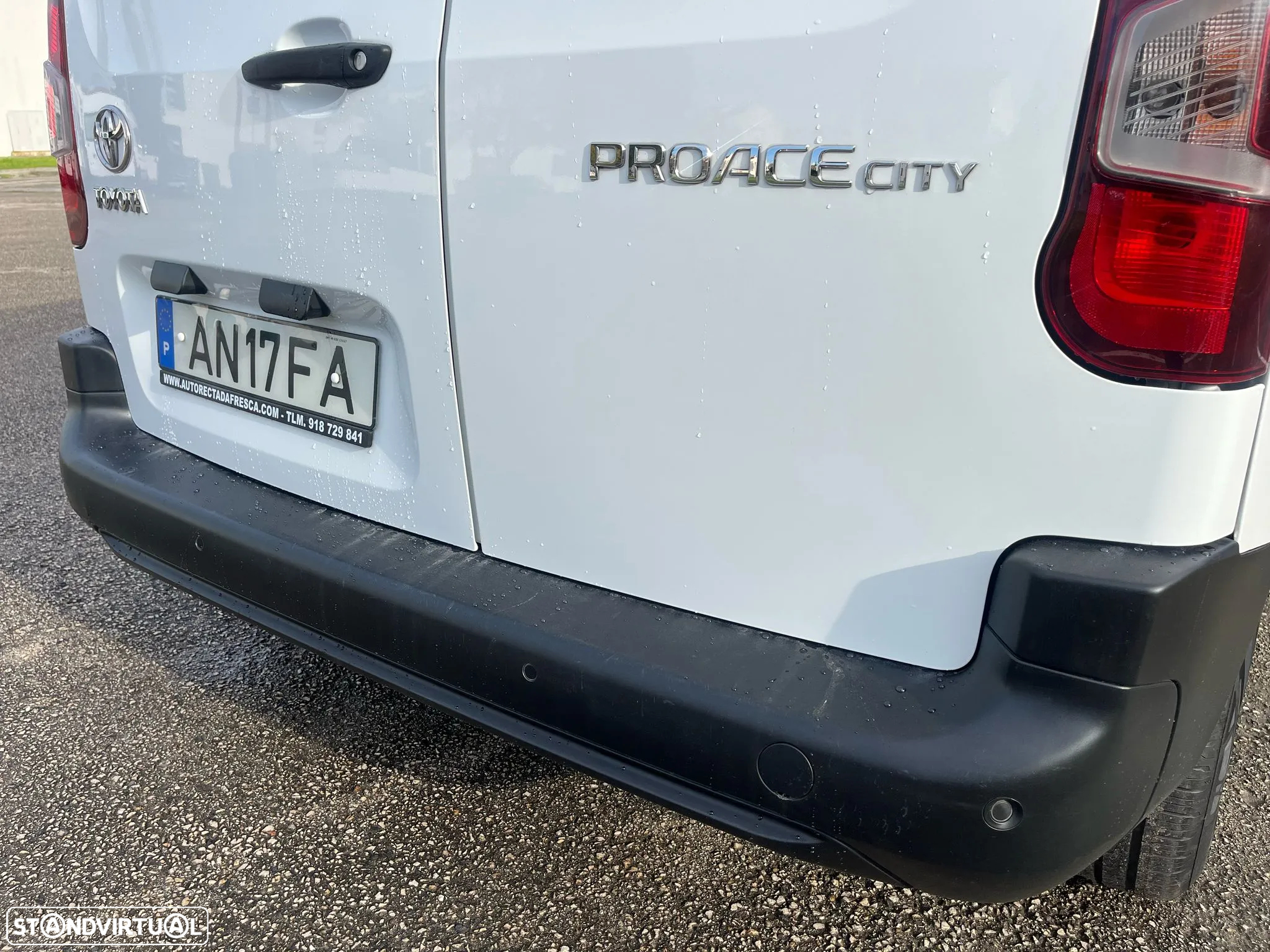 Toyota PROACE CITY L1 1.5 102cv - AC - IVA DEDUTÍVEL - 12