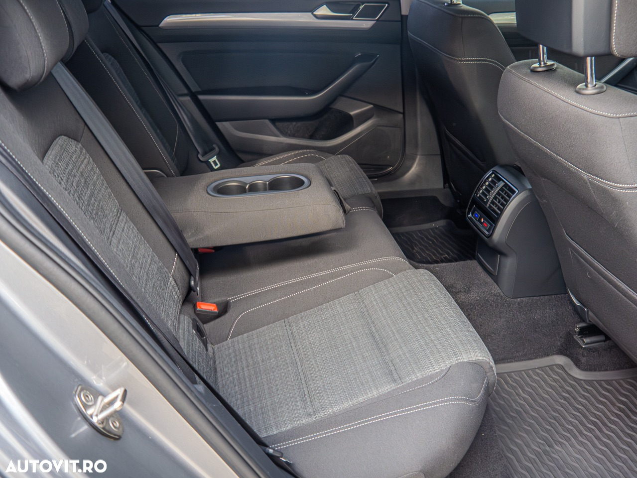 Volkswagen Passat Variant 1.5 TSI OPF DSG Comfortline - 5