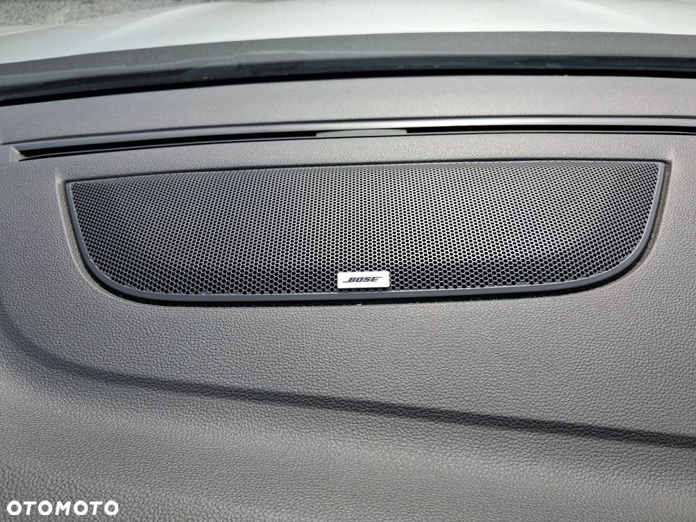 Renault Megane ENERGY dCi 110 EDC BOSE EDITION - 30